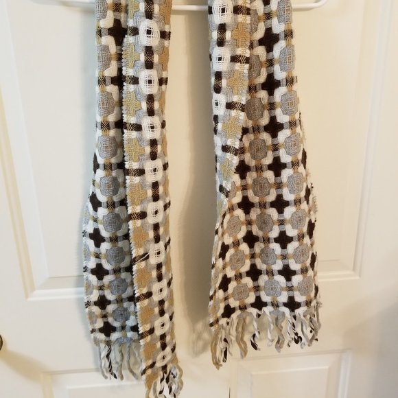 Scarf - Picture 4 of 5